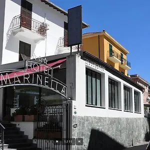 hotel-marinella-celle-ligure.hotelitalianriviera.com/
